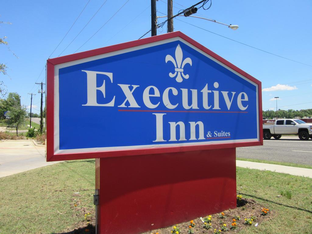 Executive Inn And Suites טיילר מראה חיצוני תמונה